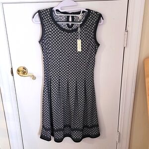 MAX STUDIO NEW WITH TAGS DRESS SIZE 👗 SMALL SLEEVELESS POLY SPANDEX BLEND